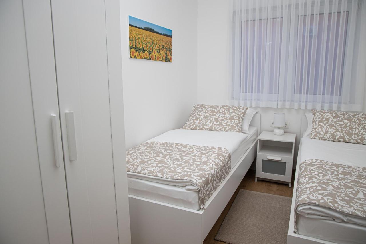Apartmani Orion - Kasiopeja Винковцы Экстерьер фото